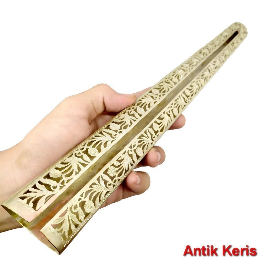 Pendok Keris Surakarta Blewah Krawangan Sepuh Perak