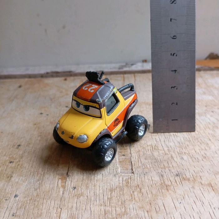 diecast mobil cars disney mattel Dcast