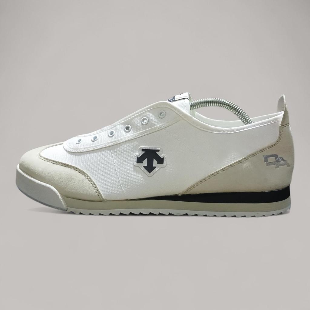 Sepatu Running DESCENTE SLIP ON White Size 40,41,45