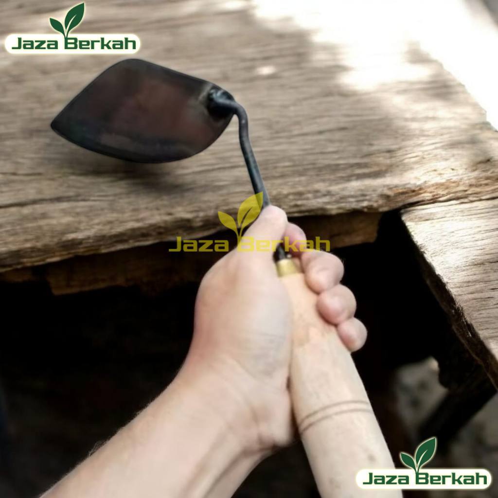 Alas Penyiang Rumput Gathul Miring Baja - Cangkul Koret Kecil Praktis Untuk Taman & Perkebunan