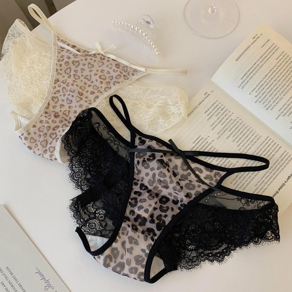 Celana dalam wanita seksi, lingerie menggoda, thong renda transparan, model T low waist, tipis dan t