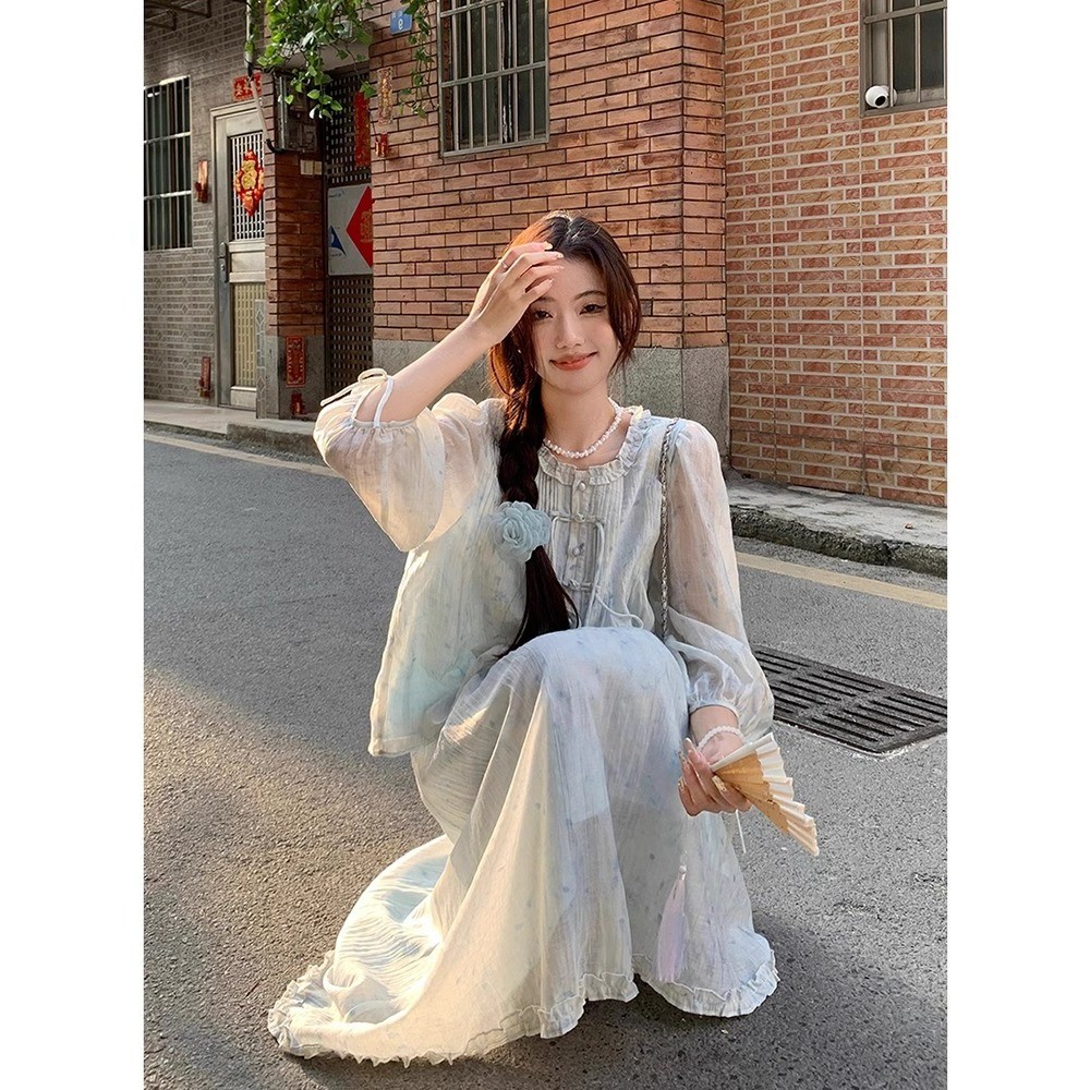 Set Mint Mambo untuk Wanita: Kemeja dengan Motif Gradasi dan Detail Kancing A Rok Kata