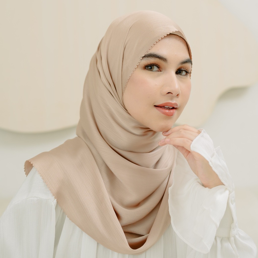 Lozy Hijab - Rayya Lasercut New Series (Pashmina Silk Pinggiran Lasercut)