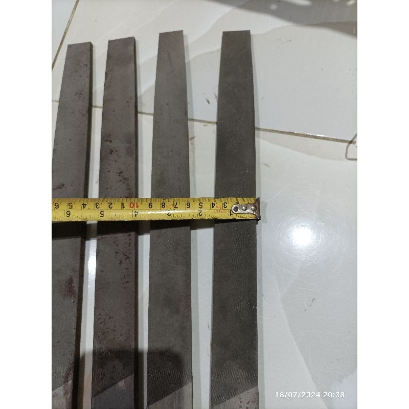 Kikir merk EXTRA3 KIKIR BESAR 50CM kikir besi