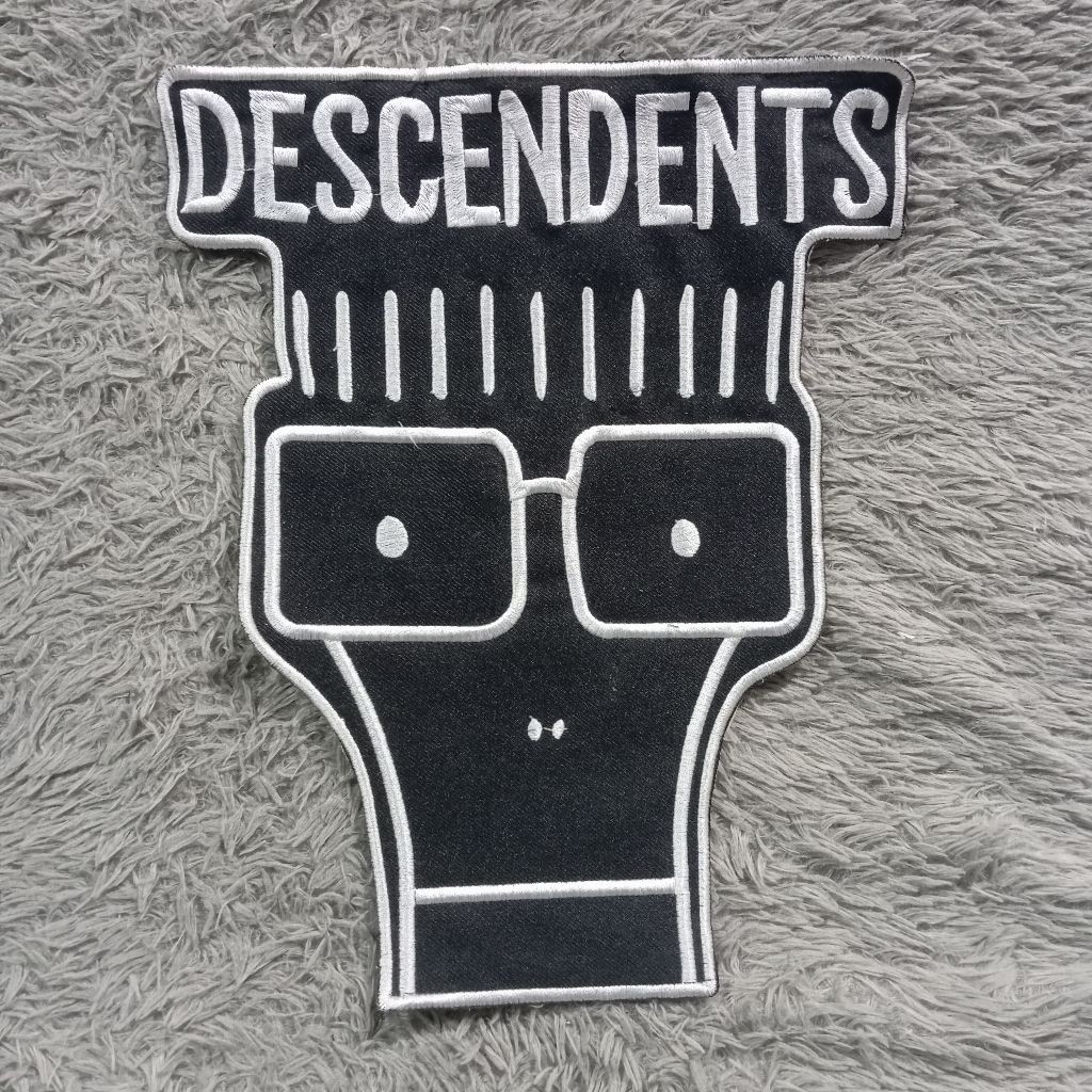BacK Patch set Descendents, Logo bordir komputer