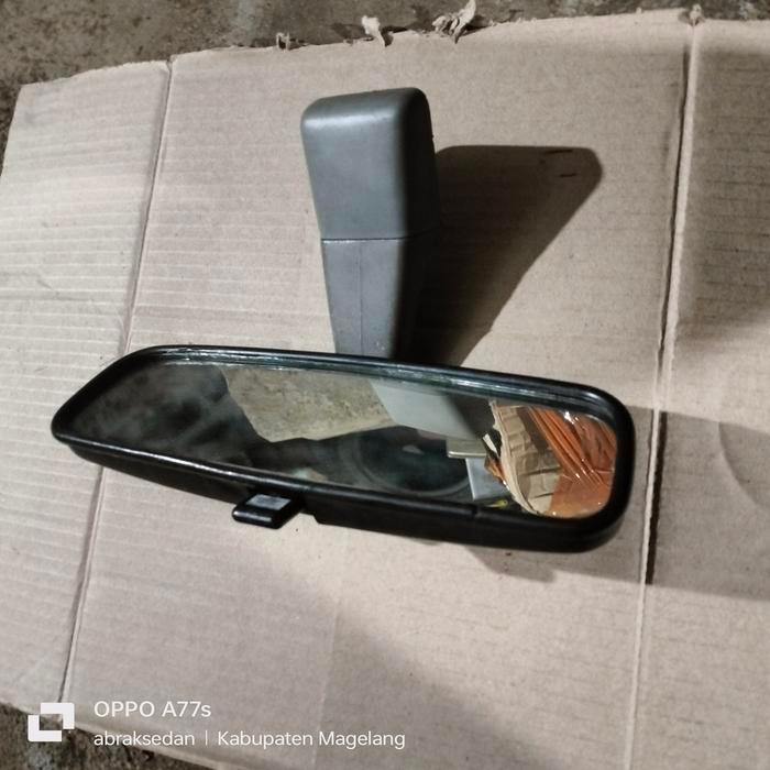 spion tengah / spion dalam Toyota great corolla