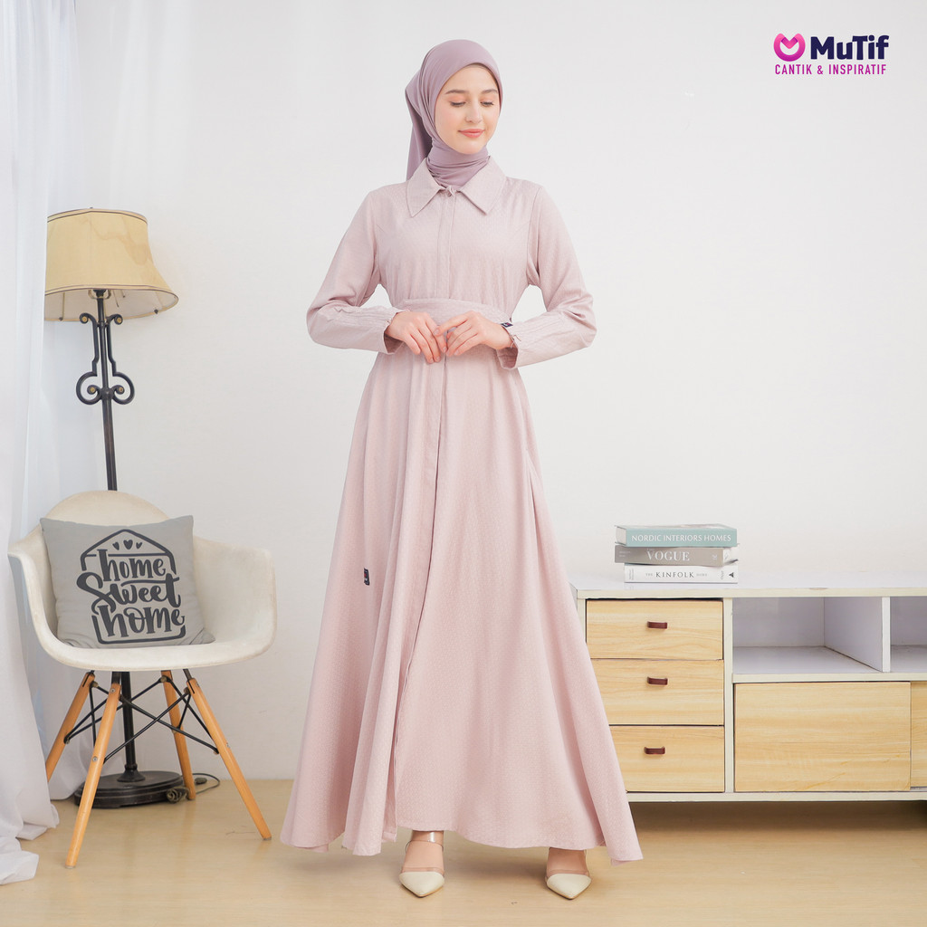 MUTIF Gamis Dewasa Hasya Pink Dove Elegan Bahan Premium Adem Look Mewah dan Simple Nyaman Dipakai Se