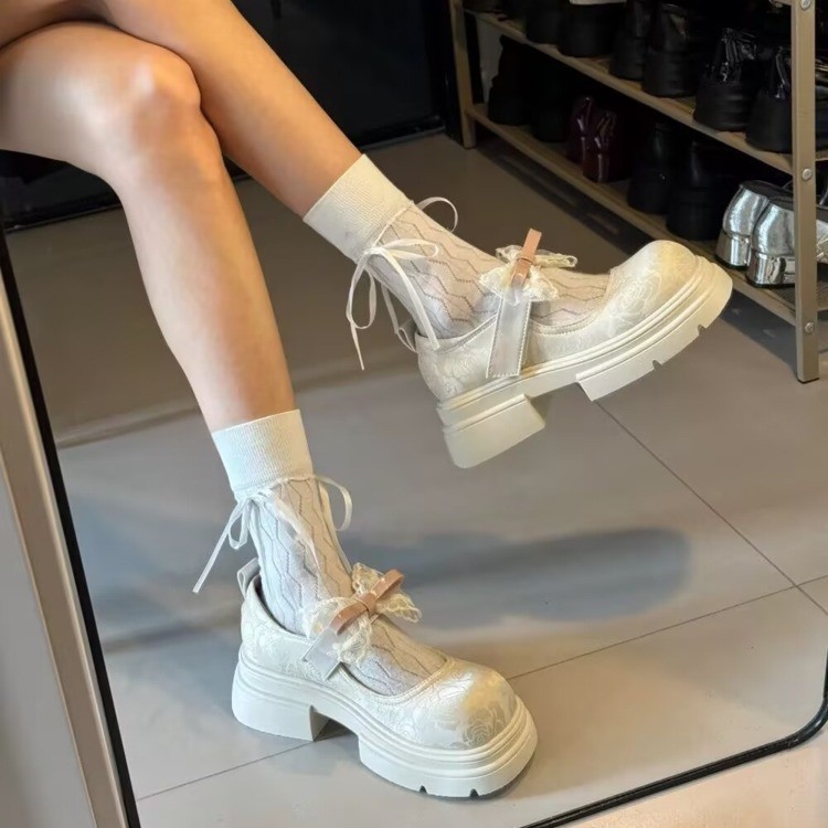Sepatu Kulit Wanita dengan Hiasan Pita Besar, Sepatu Mary Jane Vintage, Sepatu Flat Wanita