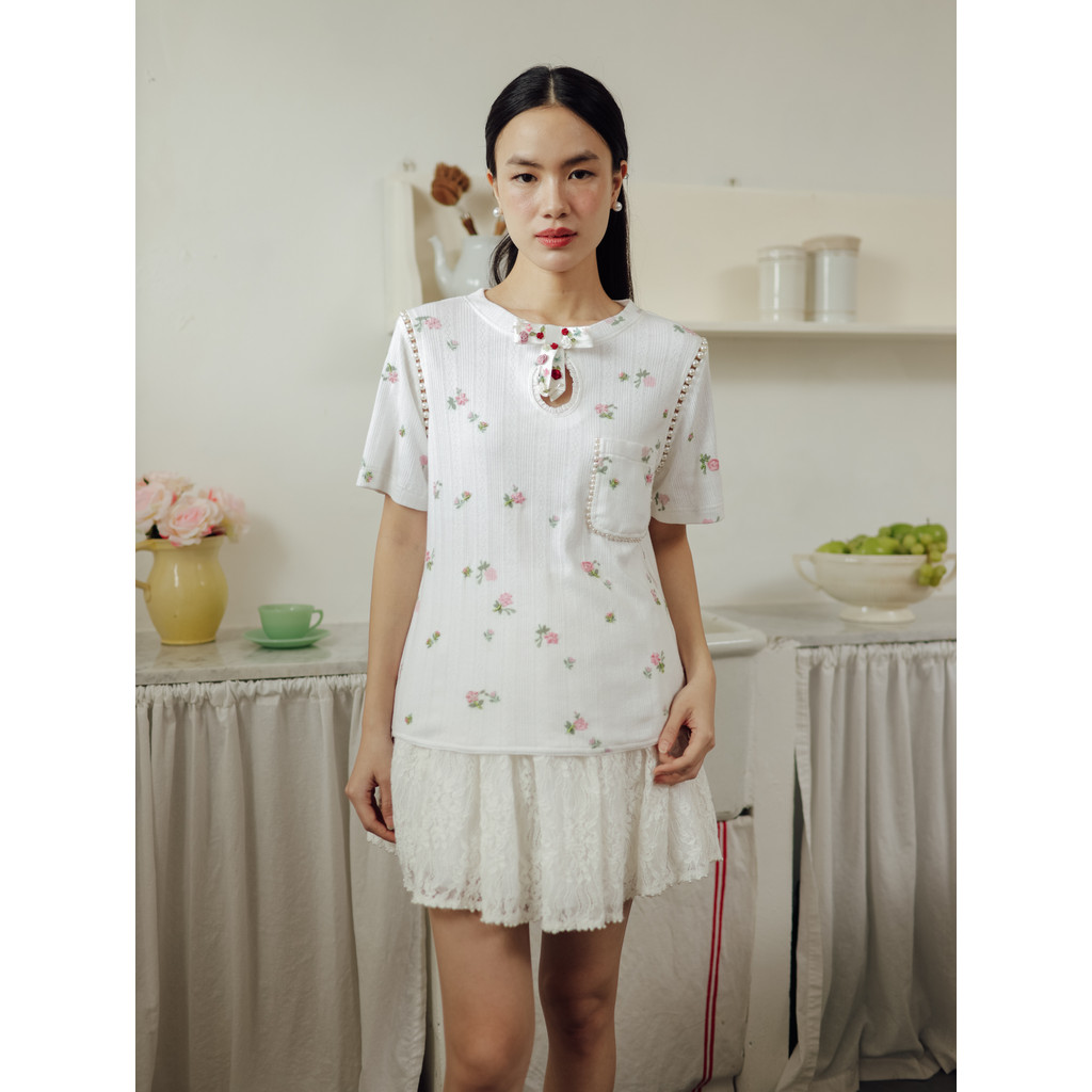 ARRAY ID - PHIANNE TOP (ARRAY RIGHT ON SPRING)