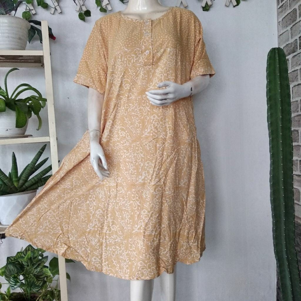 Qonita (Ld120,Pb110) Daster Jumbo Quina Kancing batik