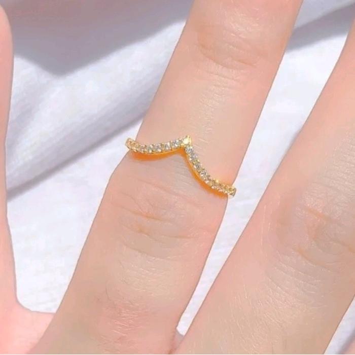Cincin Fuji Titanium Viral Murah Permata V Perhiasan Wanita Simple - 7