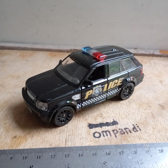 diecast rmz city land rover police car 2ND