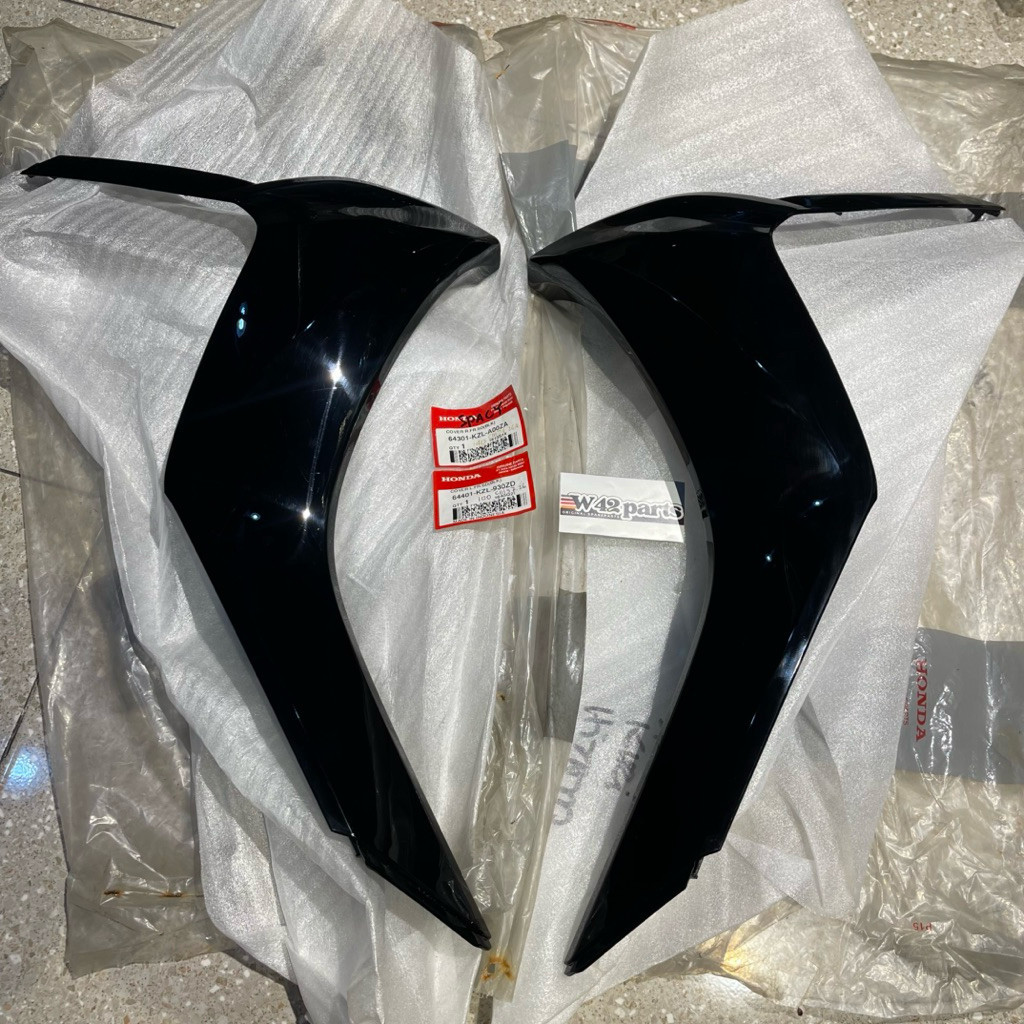 COVER SAYAP BODY DEPAN SAMPING SET KANAN KIRI SPACY KARBU FI HITAM ORIGINAL AHM 64301 64401 KZL 930Z