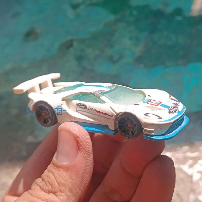 diecast hotwheels 2016 ford gt race putih bahan custom hotwheels loose diecast ford gt diecast loose