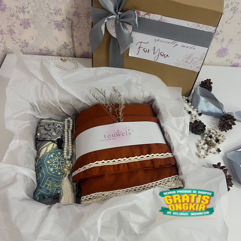 Hampers Mukena Dewasa Set / Hampers Kado Wedding Pernikahan / Hampers Lebaran Wanita / Kado Pacar Be