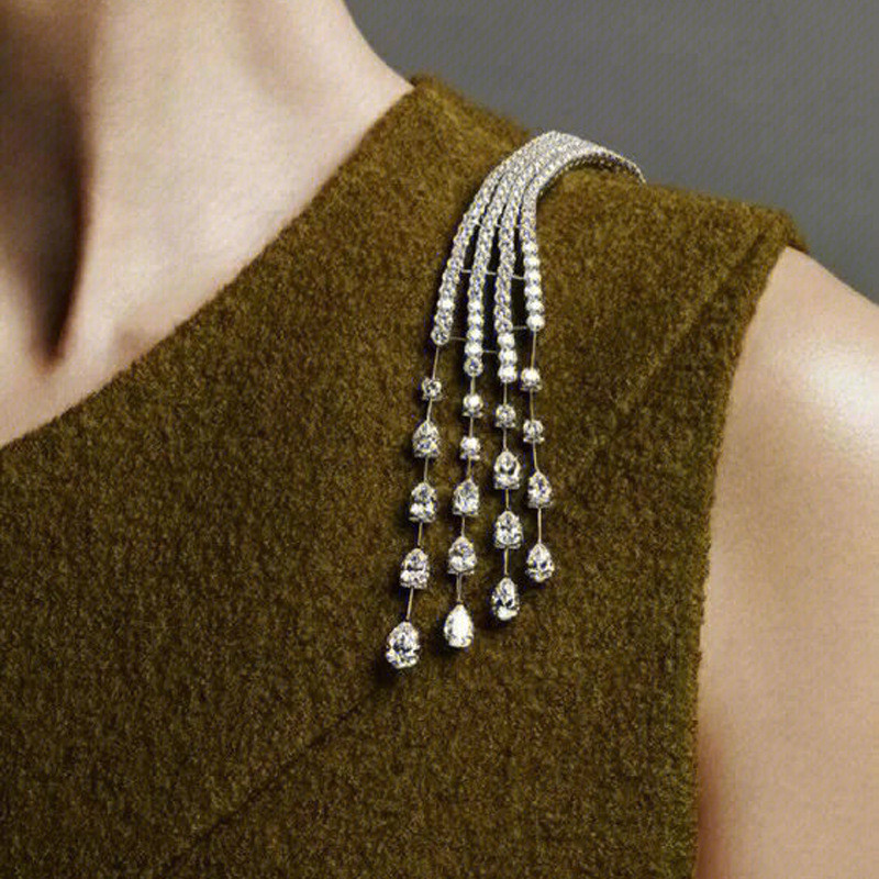 Exquisite Shiny Long Tassel Star Chain Shoulder Pin Brooch for Women