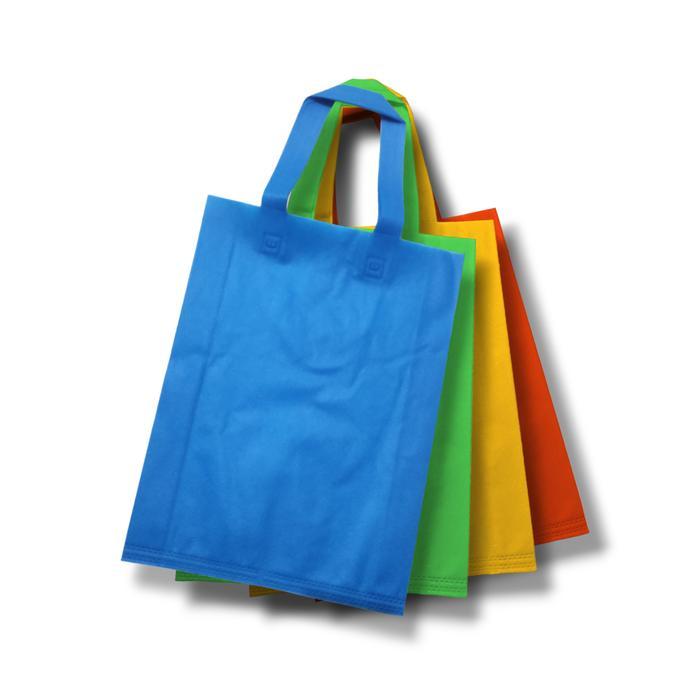Tas Kain Spunbond Goodie Bag Tali Ukuran Jumbo Besar Kecil S/M/L/XL ( 20x26 , 25x35 , 30x40 & 38x45 