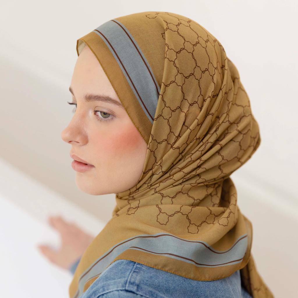 PARTE Primrose Signature Shades Printed Scarf / Hijab Segi Empat Motif