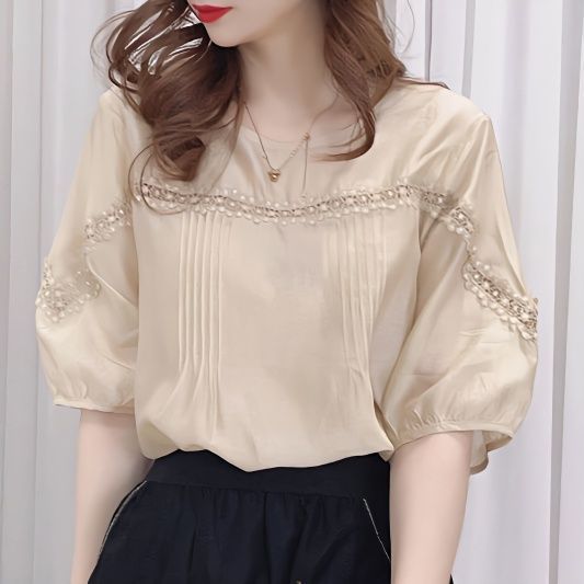 Blus sifon lengan pendek dengan detail renda vintage baru untuk wanita