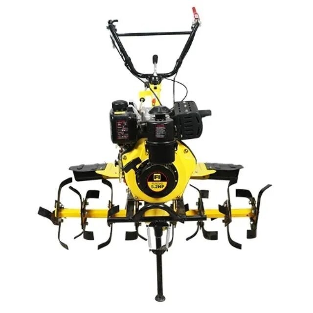 Traktor firman Diesel. mesin bajak sawah FTL 900 HD siap pakai