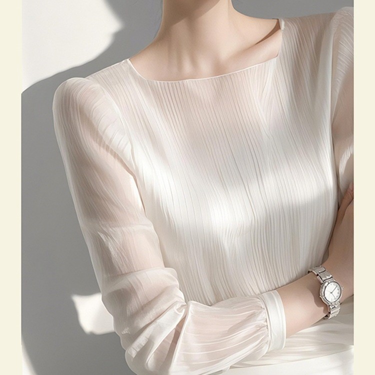 Kemeja satin asetat putih