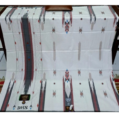 peromsi sepesial Sarung BHS Royal Gold Sutra Gold Ori