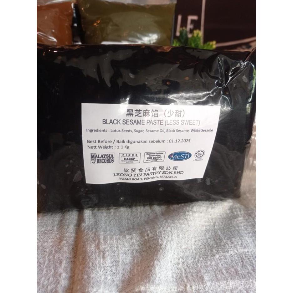 Moon Cake Filling Leong Yin Less Sweet 1 kg Isian kue bulan MoonCake - black sesame