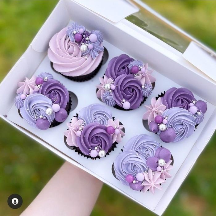 Cupcakes custom Buttercream Cupcake cake Kue ulangtahun cupcake - buttercream, 4 pak 2606