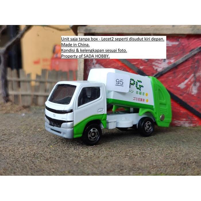 No 45 Toyota Dyna LPG Garbage Eco Truck Tomica Diecast Miniatur