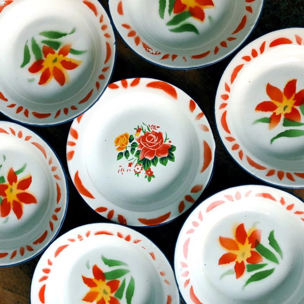 (ATH) piring enamel bunga merah 22cm Piring Seng Besi Enamel Jadul Motif Bunga