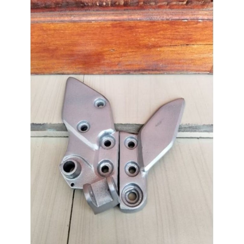 Footstep VIXION NEW Dudukan Footstep Depan Vixion New NVL