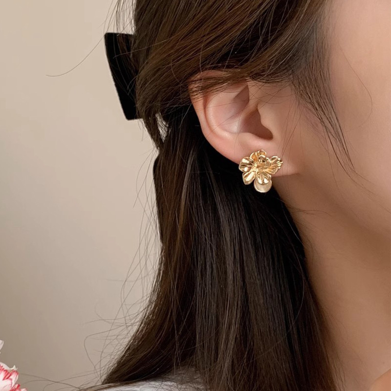 Anting Titanium Anti-Karat Anti-Alergi Anting Bunga Tiga Dimensi Mata Kucing Warna Emas