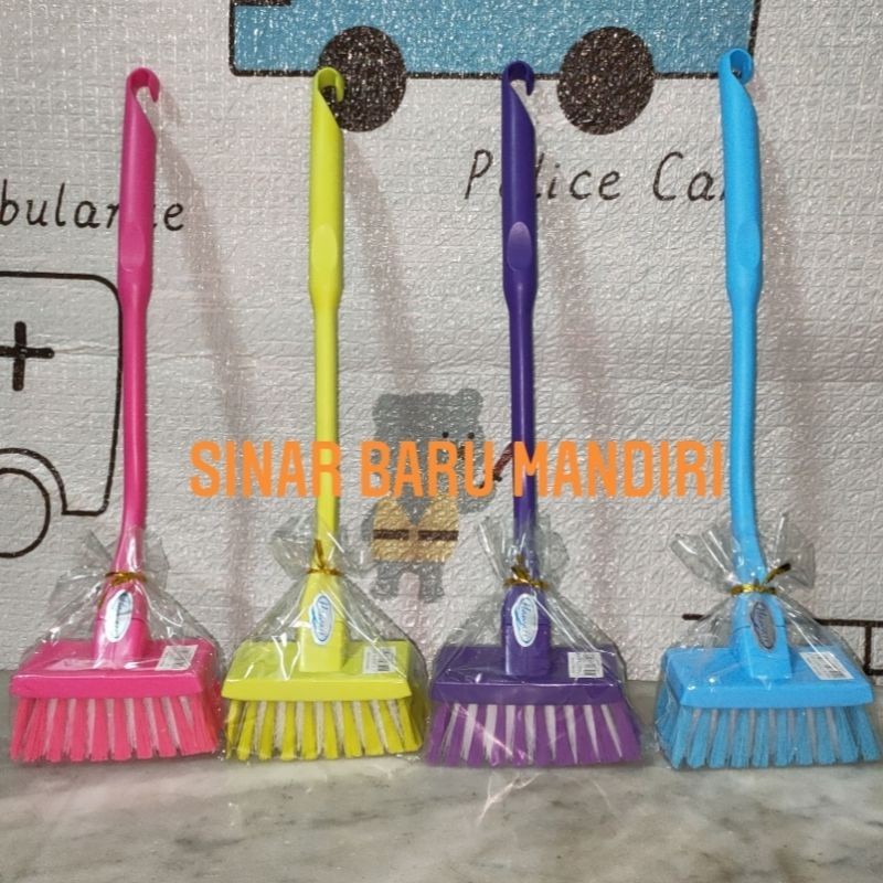 Sikat wc bak air mandi/ sikat kamar mandi serbaguna segi compo 7515 hawaii