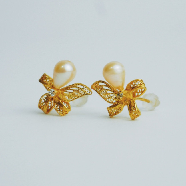 LILARA Giwang Emas Binar Mutiara  Asli Lombok