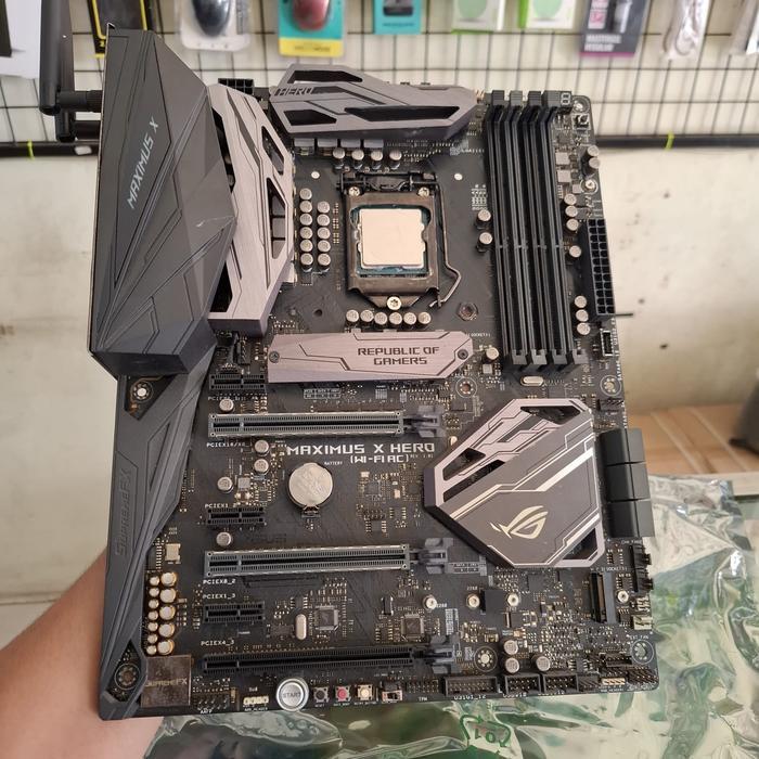Mobo Gaming Asus MAXIMUS paket Procesor i7-9700kf jos
