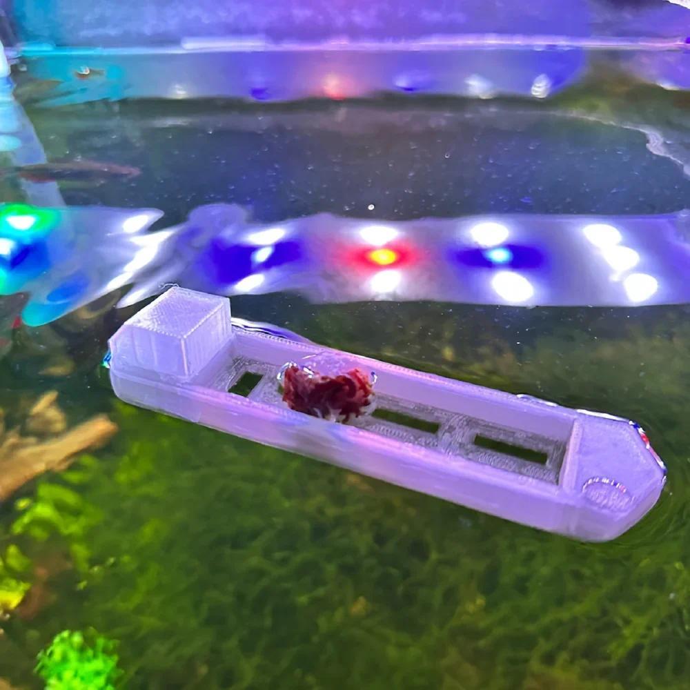 Floating Aquarium Feeder | Fish Tank Boat Feeder - Betta Fish Feeder - Frozen Blood Worm Feeder - Ca