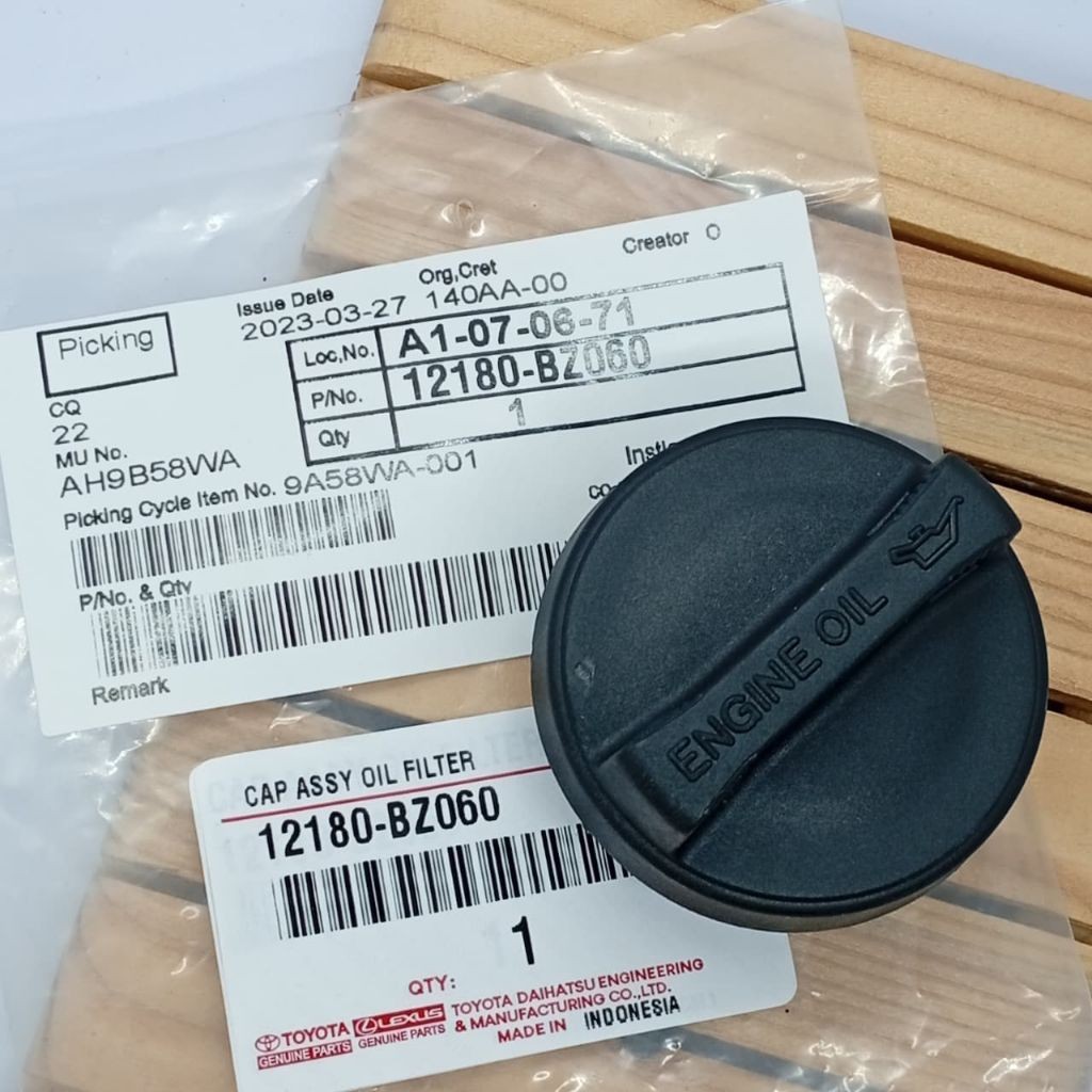 =[Aksesoris Otomotif]= TUTUP OIL CAP OIL MESIN INNOVA 12180-BZ060 INNOVA BENSIN INNOVA DEASEL INNOVA
