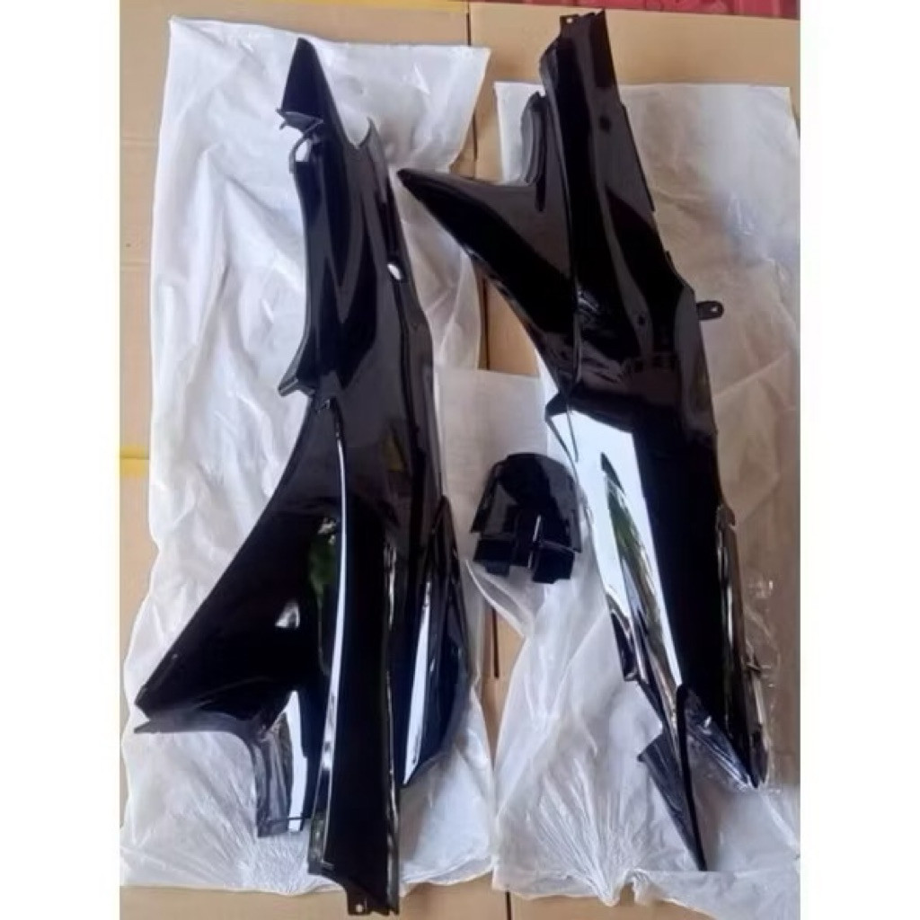cover body kanan kiri shogun 125 R shogun 125 sp lama body samping kanan kiri suzuki shogun 125 R