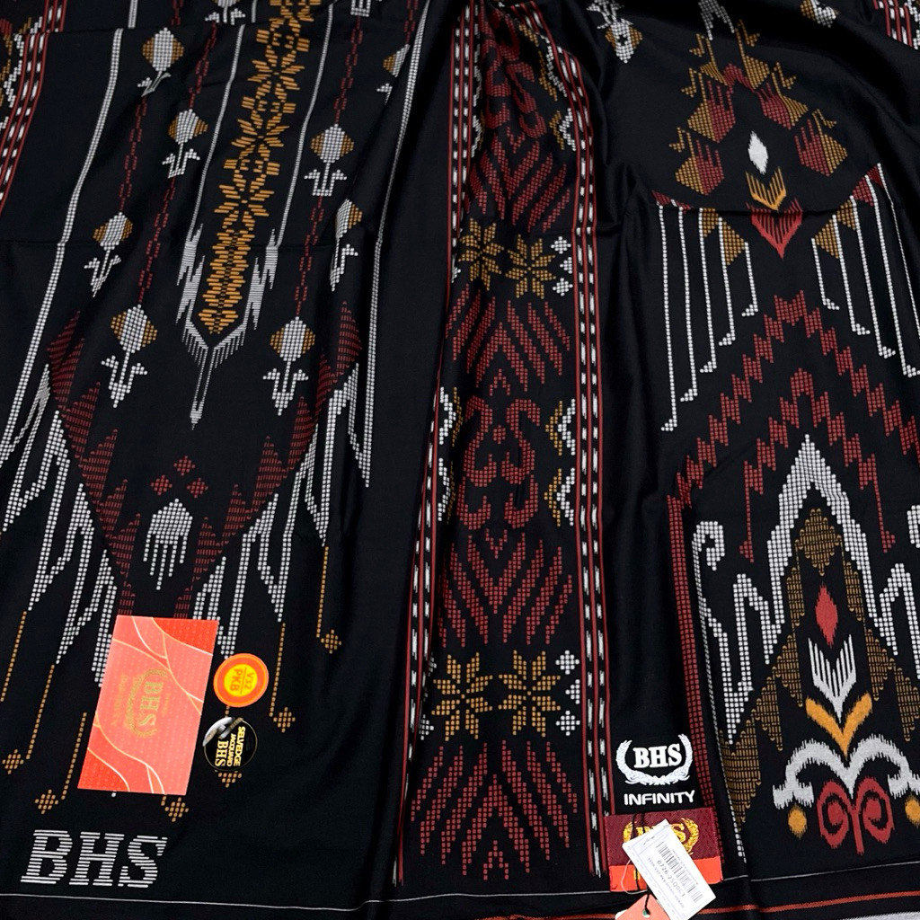 PROMO BIGGSALEE SARUNG BHS INFINITY GOLD V32 PKB 1 HITAM SELVEDGE JACQUARD