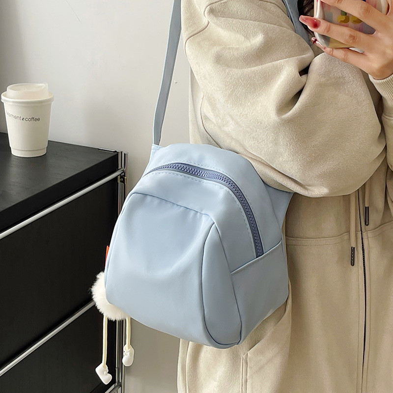 Tas Selempang Kasual Kanvas Kain Nylon Ringan Niche Baru