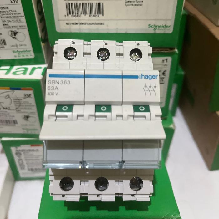 HAGER SBN 363 3P 63A SWITCH