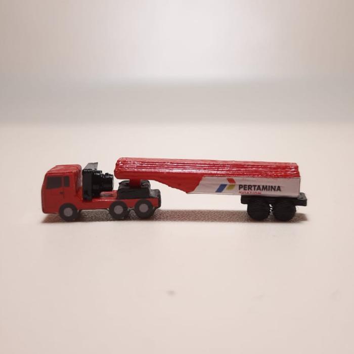 FunBrain Miniatur mobil GSE tanker pesawat pertamina skala 1:400