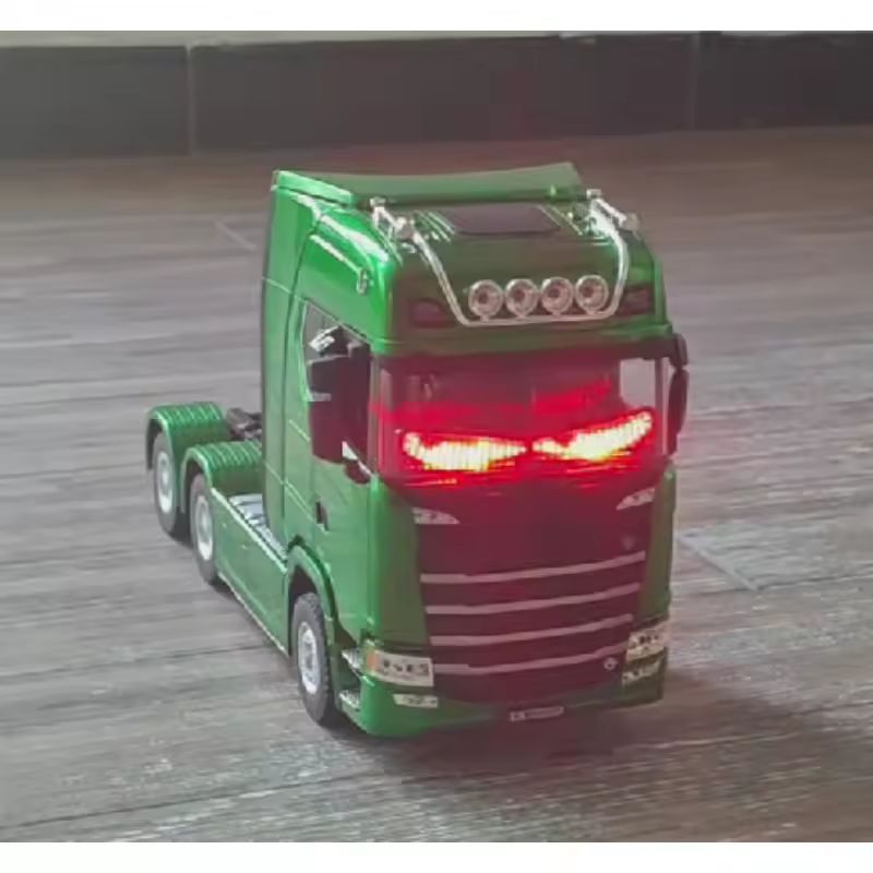Huina 1:18 Scale 770s Remote Control Tractor 1501 Remote Control Car With Cool Demon Eyes Boy Remote