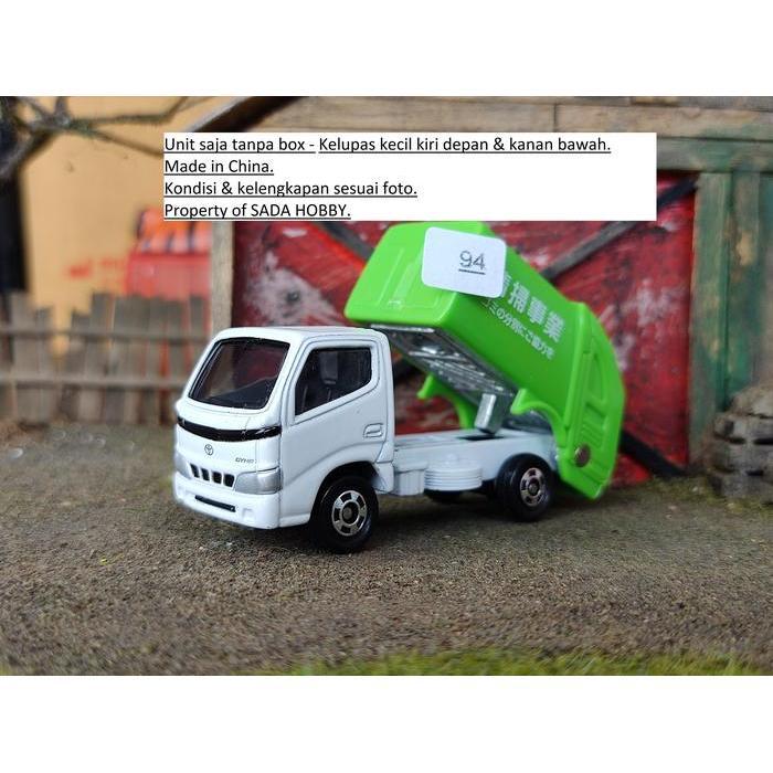 No 45 Toyota Dyna Refuse Truck Hijau China Tomica Diecast Miniatur