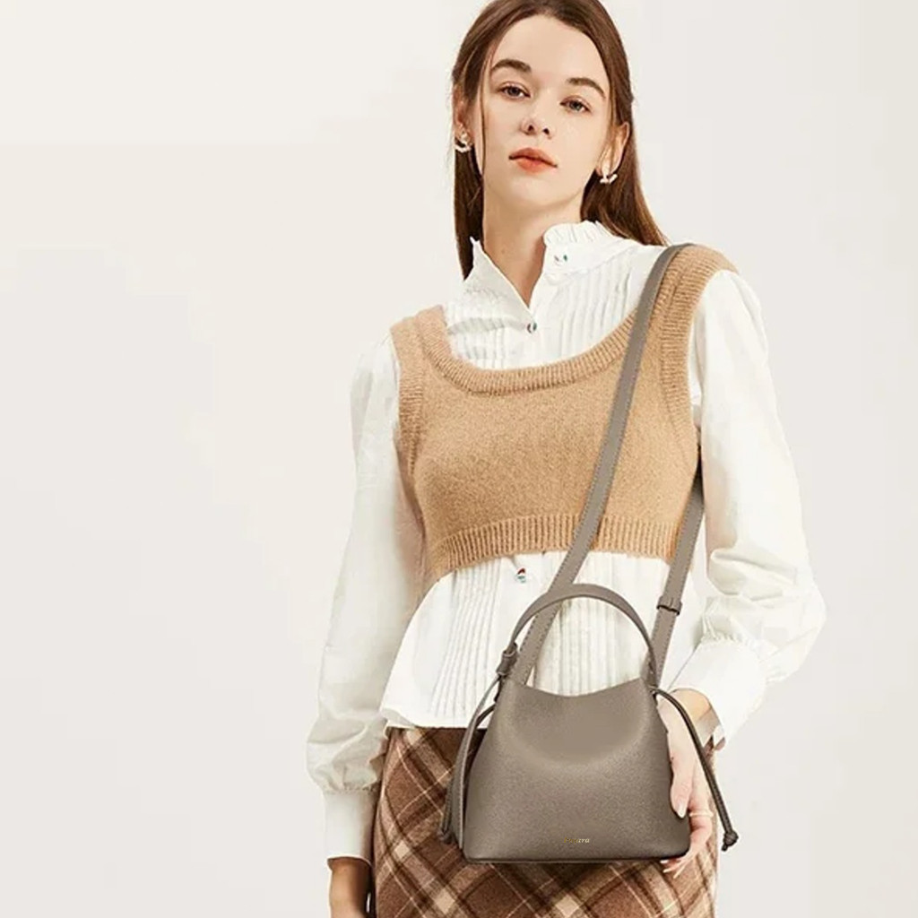 Tas ember Tas Selempang Anti Cabut Slingbag Wanita Trendy 2026 untuk Kerja & Santai Kapasitas Besar