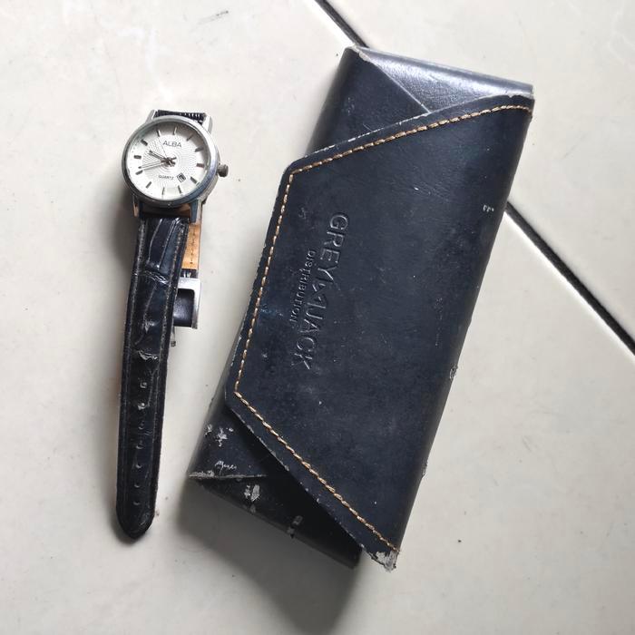 Kotak Kacamata Grey Jack dan Jam Tangan ALBA