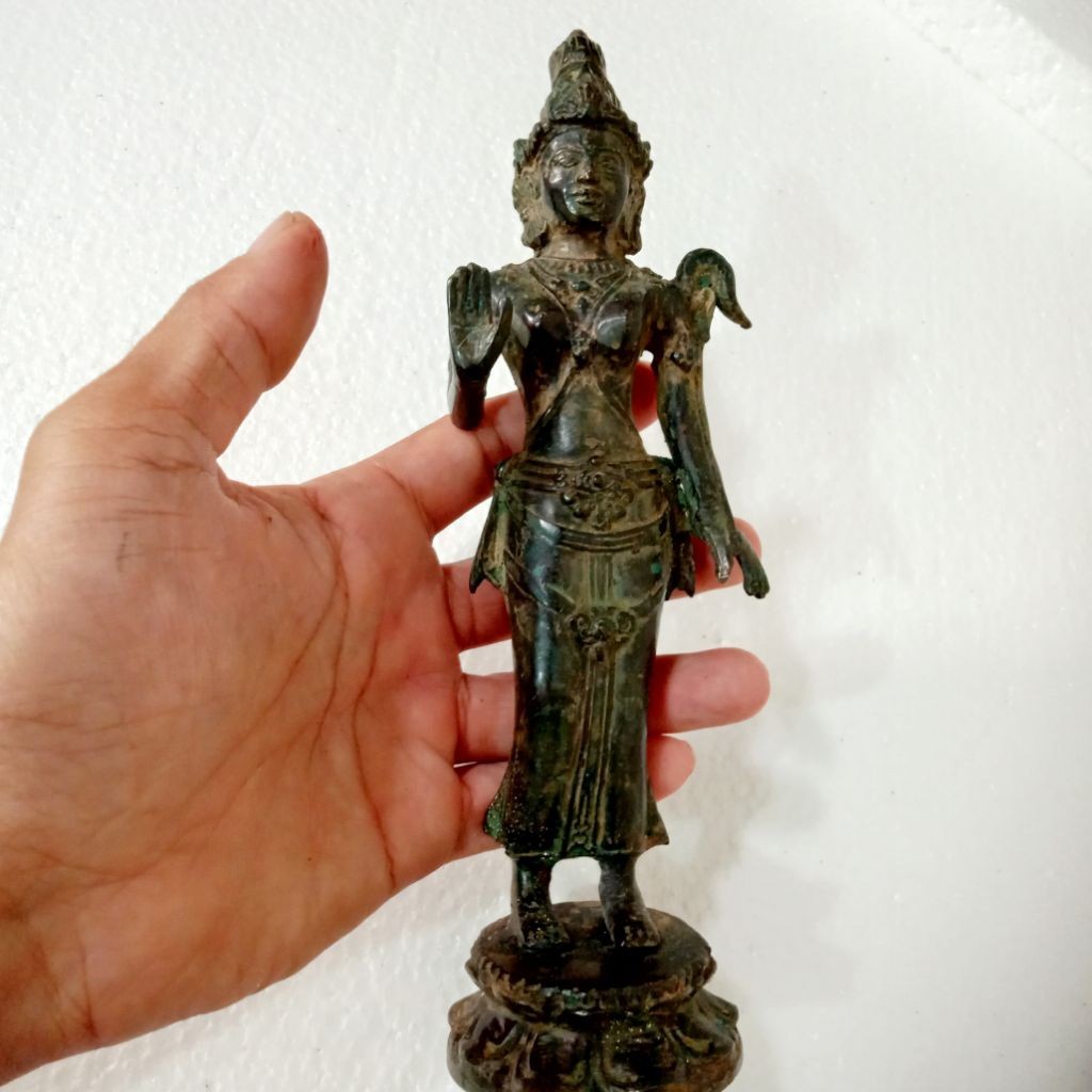 Patung dewi sri perunggu