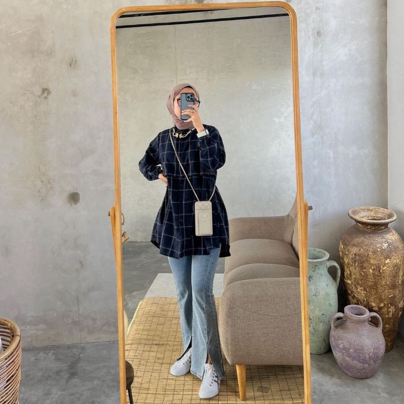 Meedina Tunik flanel wanita / Tunik wanita flanel premium/Atasan kemeja flanel kekinian