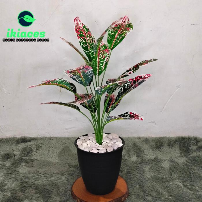 DAUN KELADI JUMBO DAUN ARTIFICIAL DAUN POT HIAS DEKORASI BUNGA PLASTIK - KELADI A + POT HITAM [Terla