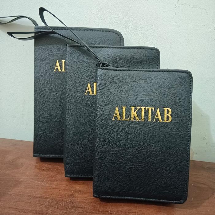 tas alkitab urat ukuran kecil bie cover
